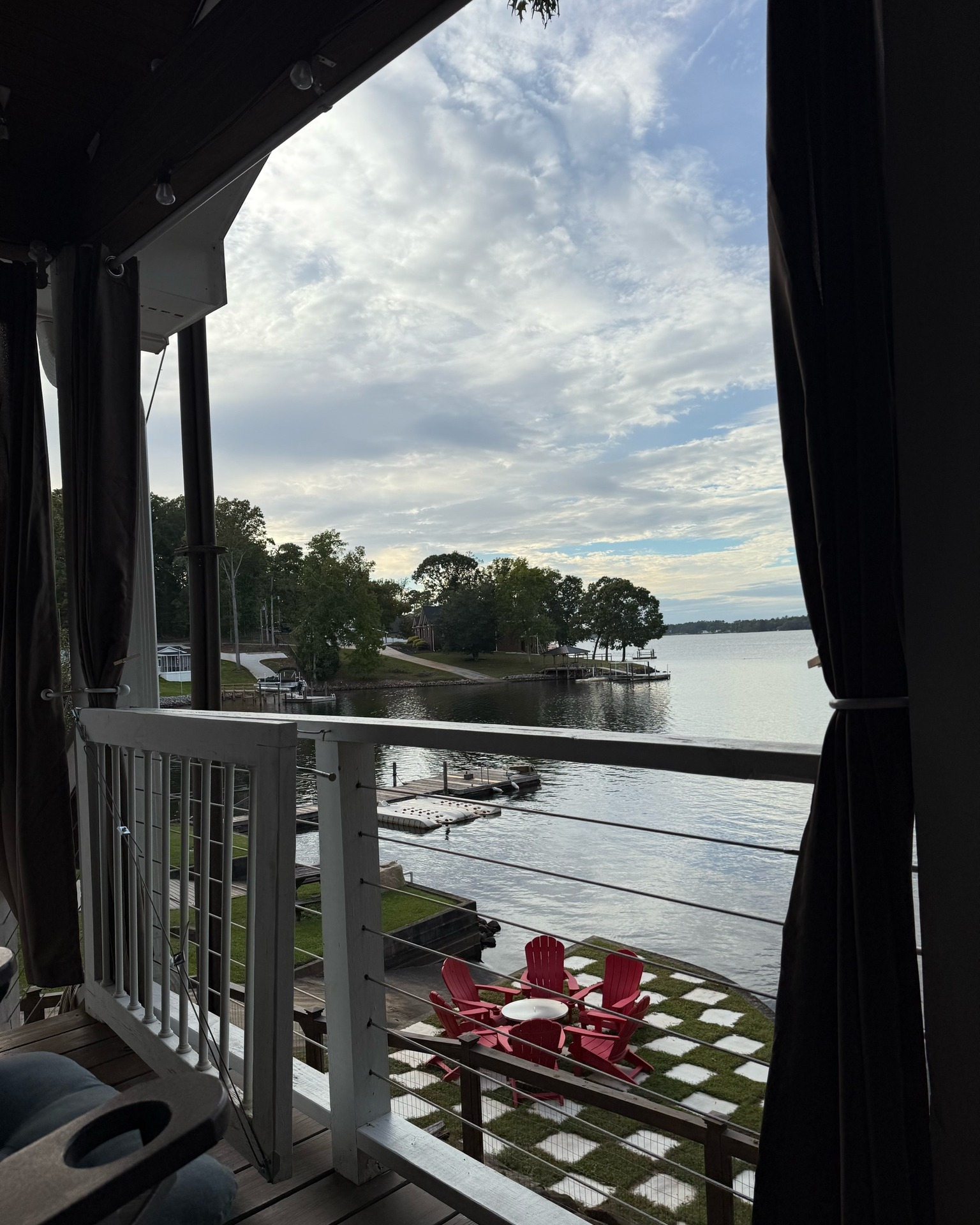 Lake Murray vs. Other South Carolina Lakes: What Makes It So Special?