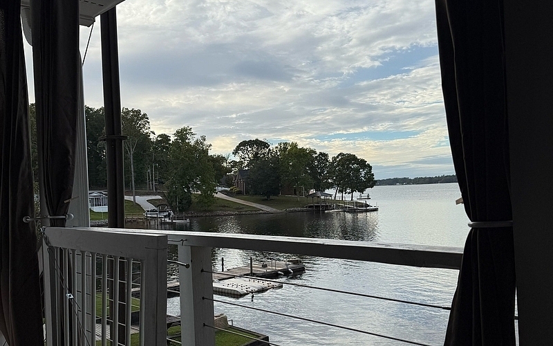 Lake Murray vs. Other South Carolina Lakes: What Makes It So Special?