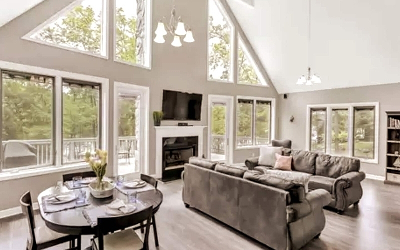 From Fireplaces to Fishing: Why Lake Murray Is Perfect Year-Round