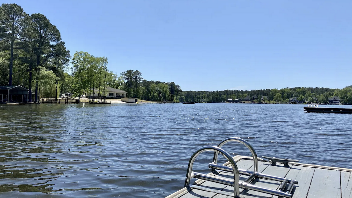 Everything You Need for the Ultimate Lake Day This Summer