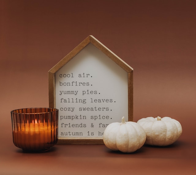 Lakefront Living: Autumn Decor Tips for Your September Rental